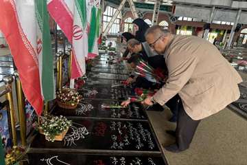  گلباران گلزار شهدای شهر رشت